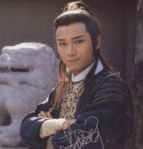 《射雕英雄传》中：黄蓉貌美如花，杨康为何对她无动于衷？插图12