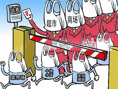春运农民工返乡，蛇皮袋和橡胶桶成标配，为何不用行李箱呢