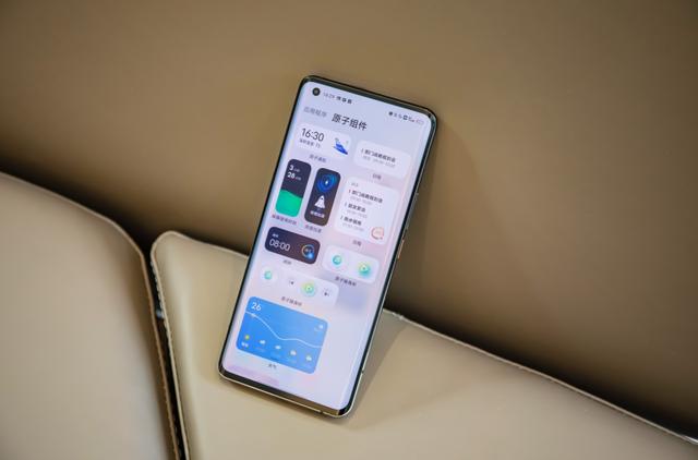 是谁开发出手机曲面屏这种“反人类设计”？你怎么看？插图31