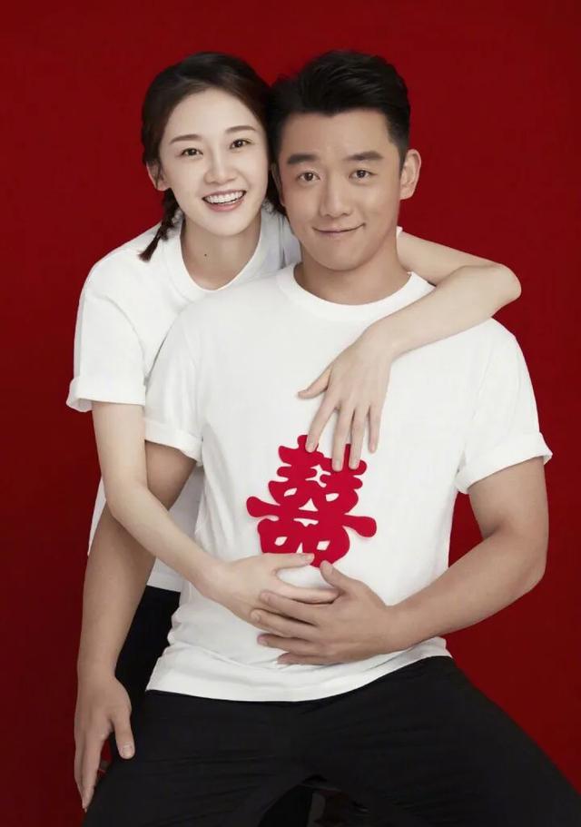 郑凯苗苗机场牵手:郑恺和苗苗结婚了，两人之前有什么交集嘛？