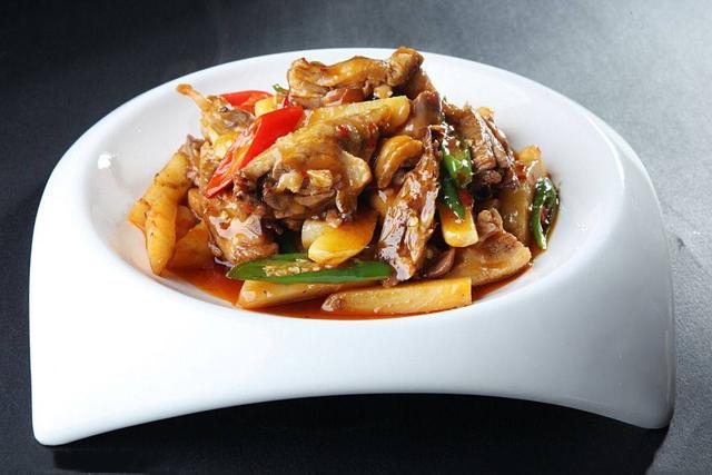 土豆炖鸡块,用鸡的哪个部位好？