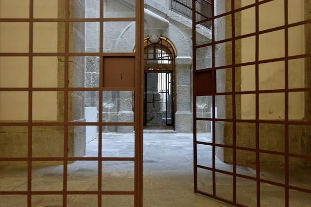 白冰冰送别母亲:死刑犯在执行死刑时，家里人会来送行吗？
