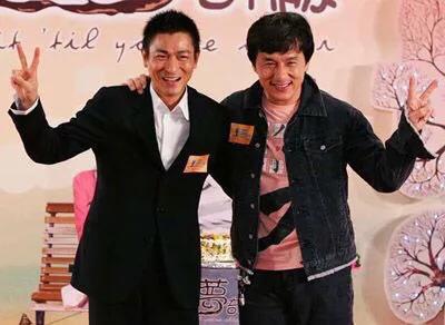 刘德华照片:为何刘德华，成龙近年来如此拼命拍摄电影？
