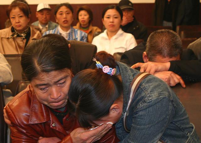 霍金斯死亡30秒全程:死刑犯是如何被执行死刑的 ? 他们被执行死刑前是什么状态呢？