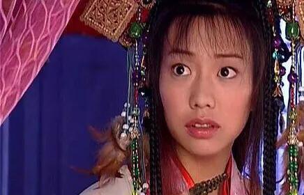 明明长得很漂亮，却不适合演古装的女明星有哪些？