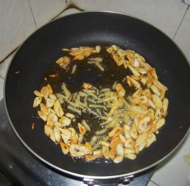 辣鸡面,辣鸡面怎样炒辣鸡才好吃？