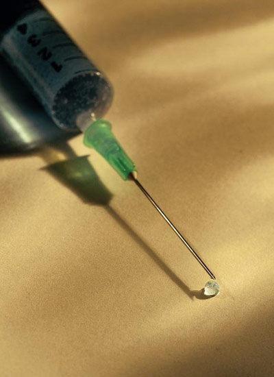 一般如果子宫收缩不强或到了孕41周还没有宫缩,可以用催生针进行引产