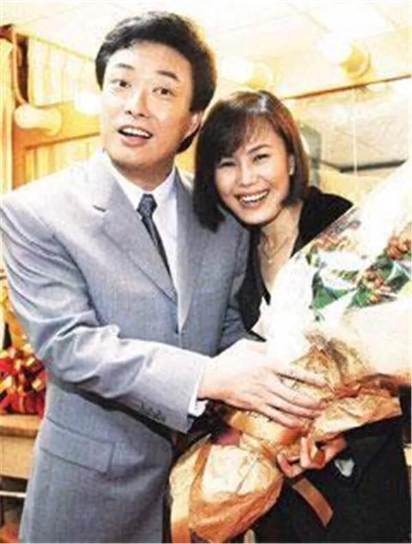 头条问答 - 听说费玉清与江蕙要结婚了?真的假的啊?有谁知道吗?