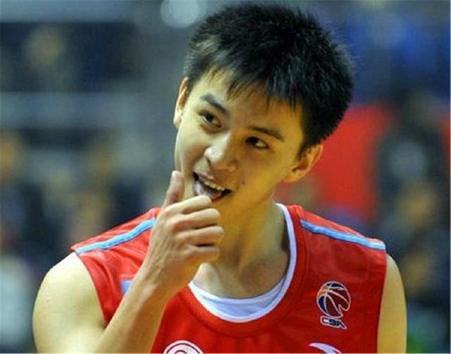 周晓兰:中国女运动员里面哪个最好看？男运动员哪个最帅？
