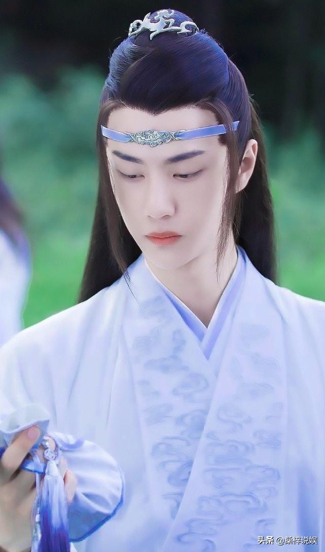 杨幂迪丽热巴合影:跑男团为什么要冷落迪丽热巴