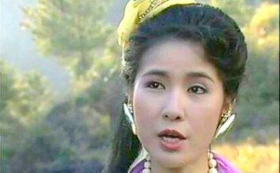 三霄娘娘:《封神演义》中，三霄娘娘和魔家四将哪个更厉害一点