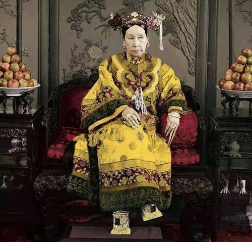 慈安太后简介:慈安太后死后，慈禧太后为什么不自己做皇帝？