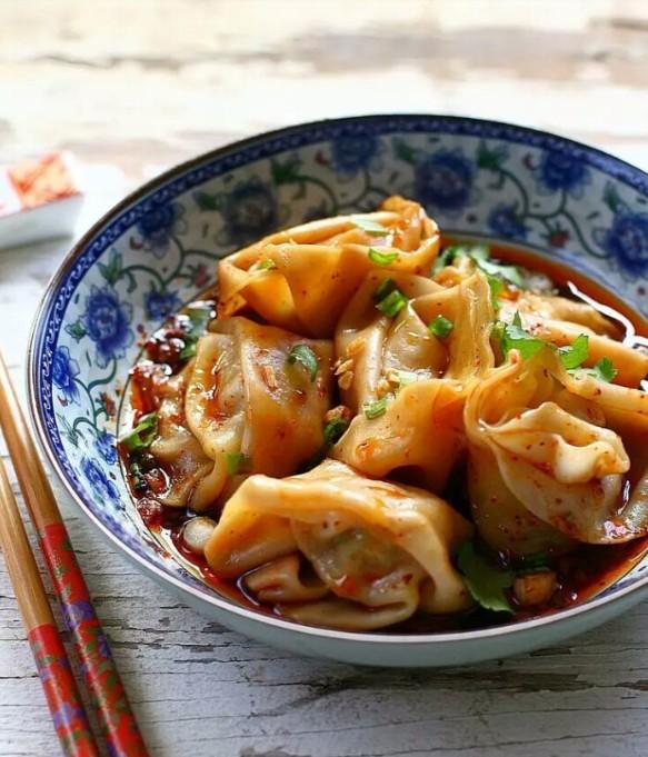 头条问答 - 四川抄手和广州馄饨是一回事吗,有什么区别?(12个回答)