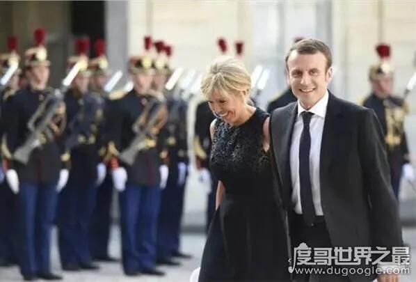 女教师与男<a href=https://maguai.com/list/68-0-0.html target=_blank class=infotextkey><a href=https://maguai.com/list/68-0-0.html target=_blank class=infotextkey>学生</a></a>能谈恋爱吗为什么