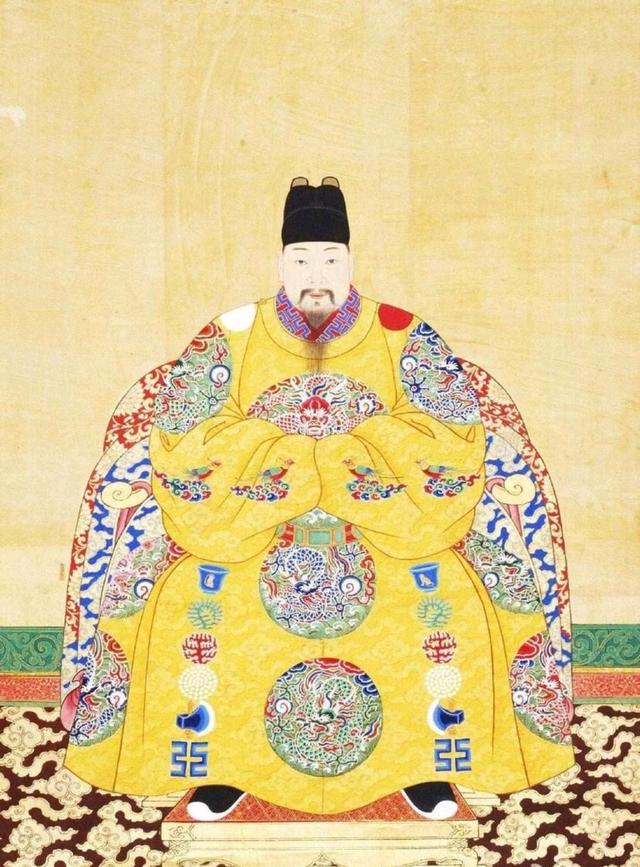 在嘉靖十八年被立为太子,同时朱载坖被封为裕王,异母弟朱载圳为景王