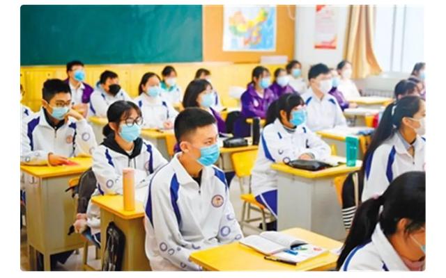 魔兽春季兔脚:开学复课后，教育部不建议占用假期补课，你怎么看？