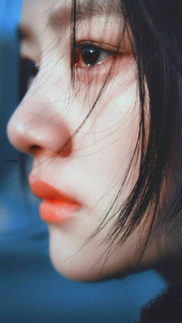 眼睛是心灵的窗户,从女人看男人的眼睛里你能读出几种意思来呢?