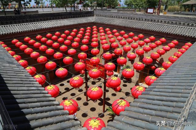 中国灵异事件最多的村庄:你在农村走夜路遇到的最诡异的事是什么？