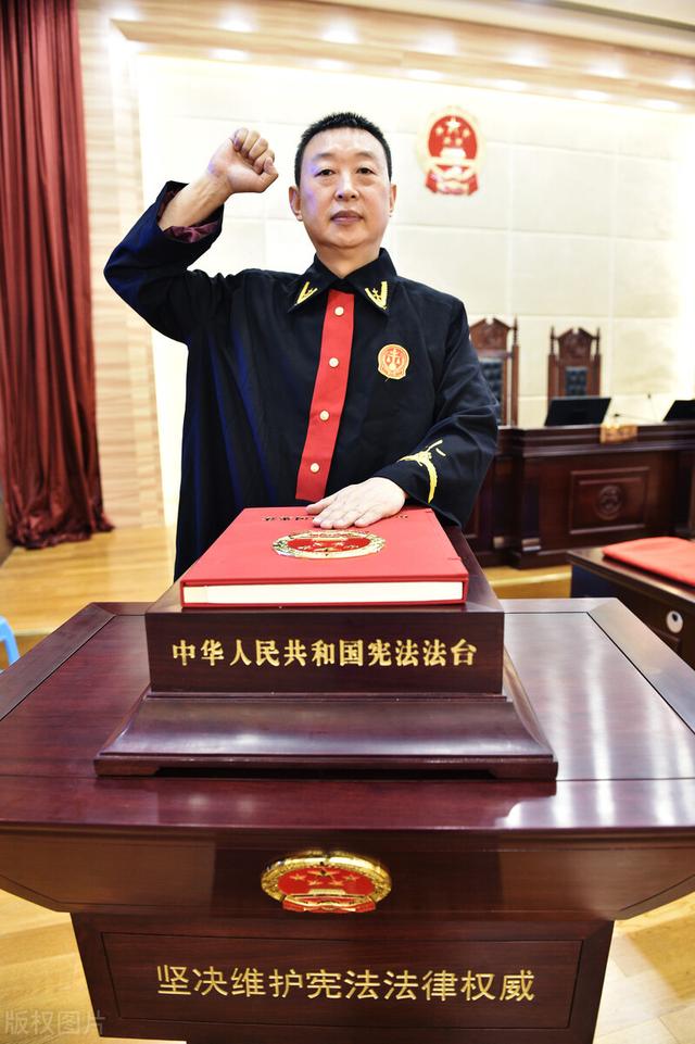市级机关和县法院员额法官,哪个好？