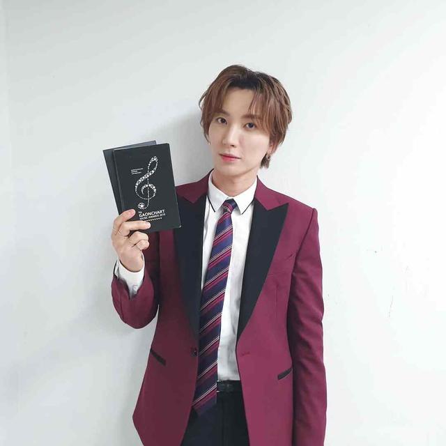 junior韩宜邦:senior和junior有什么区别