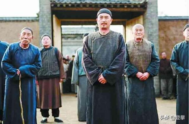 《白鹿原》中白嘉轩在鹿子霖的地里发现的植物到底是什么？