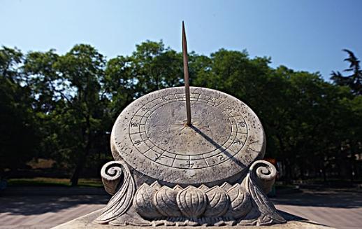古代计时器日晷的读音，古人是怎么计算时间的，根据什么来判断时辰和年月的？