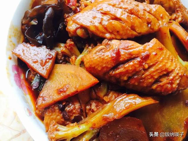 (干锅鸡翅的最佳做法)干锅鸡翅中的做法是怎样的