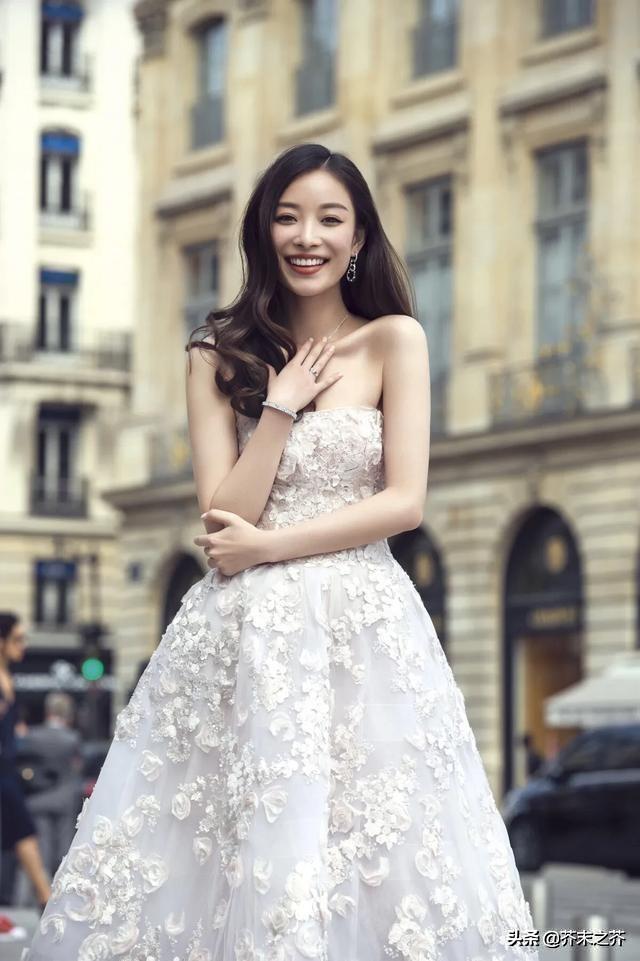 倪妮不雅:为什么有人说倪妮穿衣搭配以及拍照都这么好看？