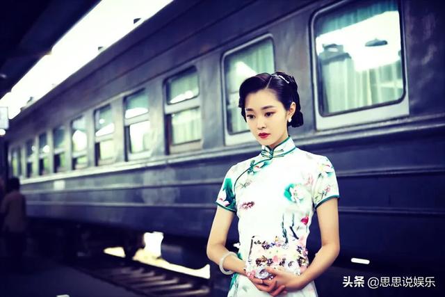 杨嘉丽:《伪装者》里明台和于曼丽拍婚纱照好甜蜜，为什么不娶了于曼丽？