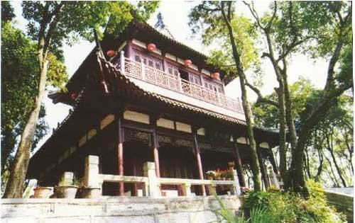 南朝齐的山水诗人谢朓出任宣城太守，召回京师时为何遭始安王萧遥光诬陷入狱而死呢？