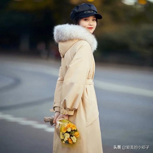 阿玛施<a href=https://maguai.com/list/77-0-0.html target=_blank class=infotextkey>女装</a>折扣店:如何看待逛商场把衣服拍下来在淘宝上搜同款的行为？(淘宝怎么搜同款衣服)