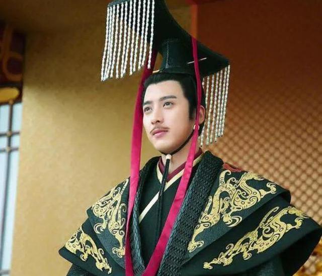 杨坚代周:隋文帝为何能在短短四个月之内，就能统一分裂280余年的中国？