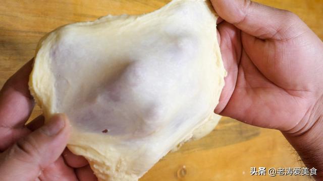 暄小面包:三个鸡蛋，400克面粉怎么做面包？