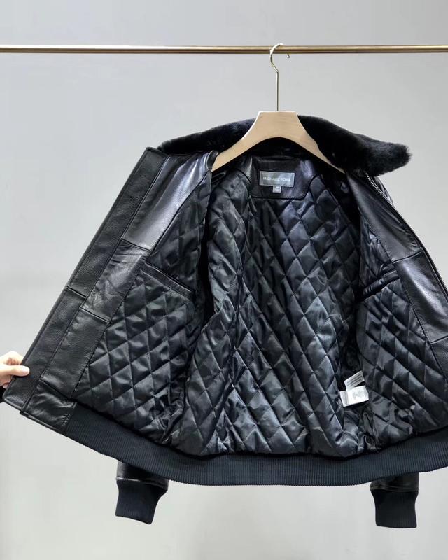 peacebird风尚男装:95年想自己看起来成熟一点，有哪些比较成熟的衣服品牌推荐？
