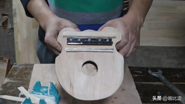 巧虎美食diy玩具:如何用啤酒瓶盖制作小玩具？