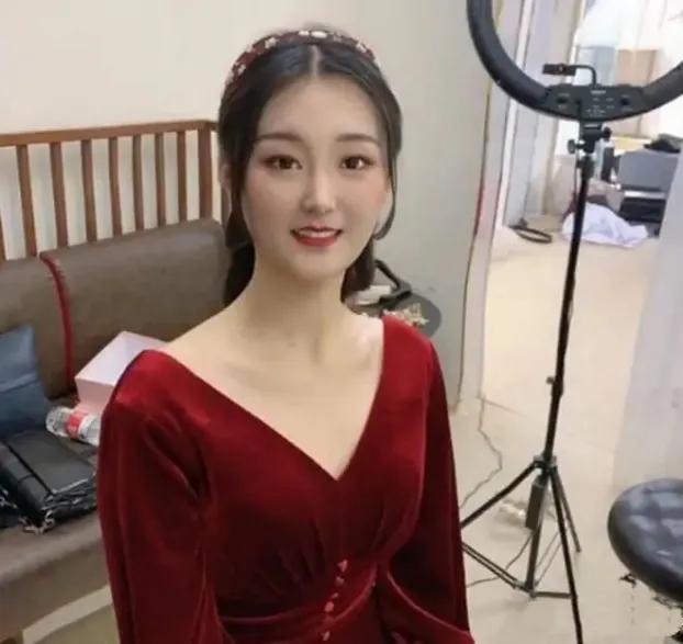 爱恨一线牵剧情介绍:夫妻因为不会生育而离婚，可和别人结婚了都分别生了是怎么回事？