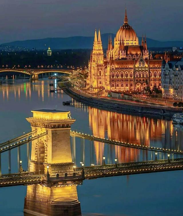 意大利扭玻利顿特点:匈牙利是一个什么样的国家？