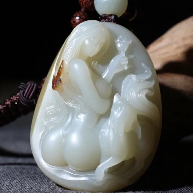 白玉好还是羊脂玉好,羊脂白玉与籽料哪个是首选？