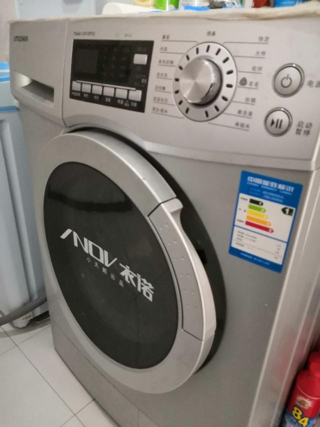 滚筒洗衣机好用还是立式的洗衣机好用，小天鹅滚筒洗衣机好用吗