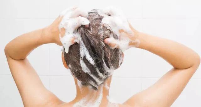 常洗头对身体有什么好处，一天洗一次头，会有什么危害