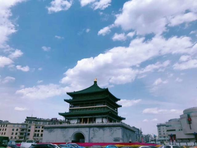 短视频播放量有时会特别高,有时特别低是什么情况呢？