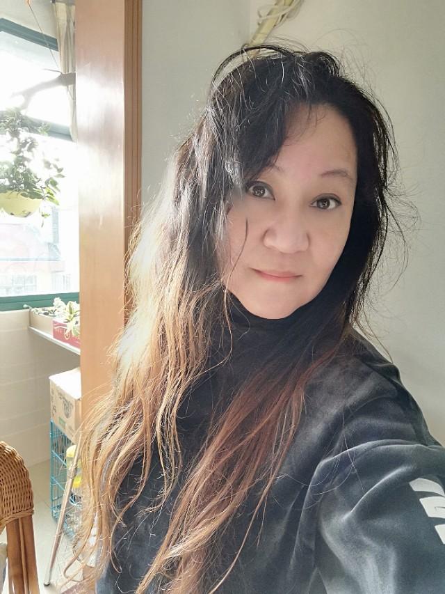 50岁离异女,有房有存款有养老,外貌可以,单身好还是找伴好?为什么?