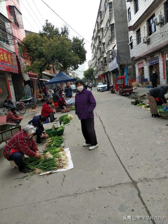 现在天气越来越热了,口罩还能戴得住吗？