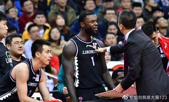 篮球即时比分:辽宁大比分击败福建，如何评价王哲林和韩德君的表现