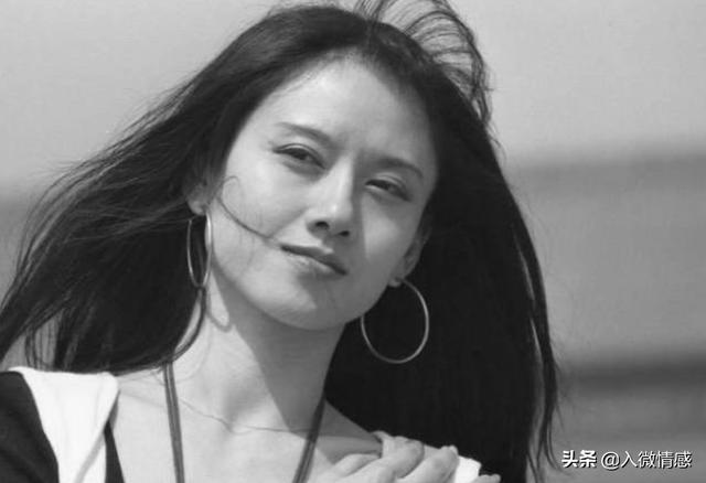 杨丽萍多大了:如何看待杨丽萍被冠上“没有子女就是人生失败”的这一评价