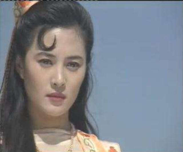 孙嫣然:姑娘们，你愿意做香香公主，还是霍青桐？为什么？