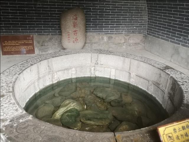 施瓦辛格参观兵马俑:兵马俑华清池，大雁塔不夜城，钟楼回民街三选一你选哪个？