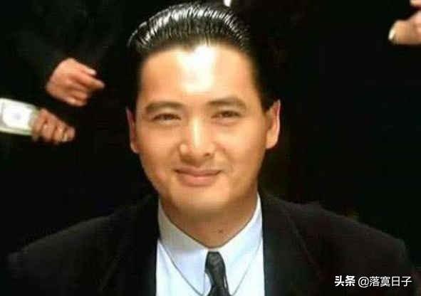 周润发是二哥，向华强是三哥，谢贤是四哥，谁是大哥和五哥？