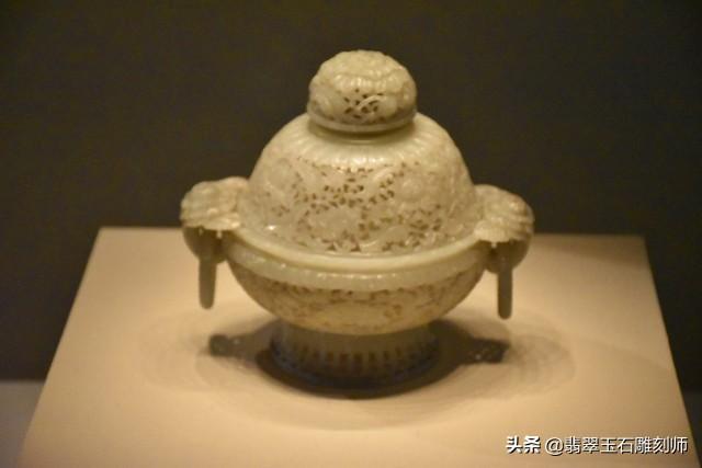 和田玉手镯70000元图片,在网上买了个六七百的手镯怎么觉得有点假？