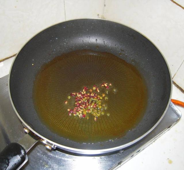 辣鸡面,辣鸡面怎样炒辣鸡才好吃？